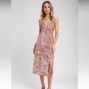 NWT Lulu’s Katrin Mauve Burnout Velvet Floral Print Midi Dress Size Small